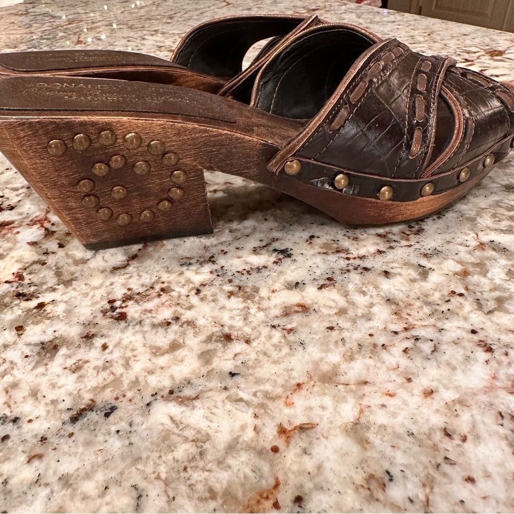 𝅺Donald J Pliner heels clogs slip ons espresso bronze metallic western size 8 - Picture 7 of 13